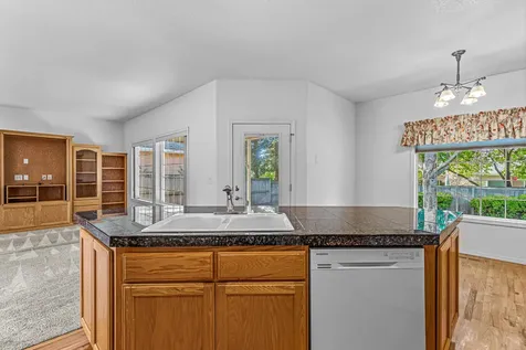 699 White Oak Avenue Central Point OR 97502