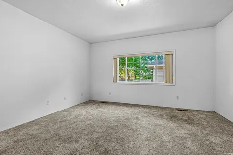 699 White Oak Avenue Central Point OR 97502