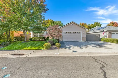 699 White Oak Avenue Central Point OR 97502