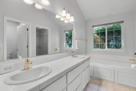 1932 SE Fairwood Drive Bend OR 97702