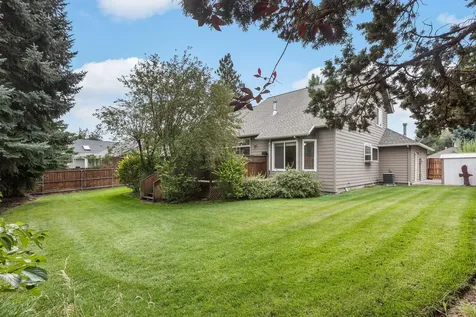 1932 SE Fairwood Drive Bend OR 97702