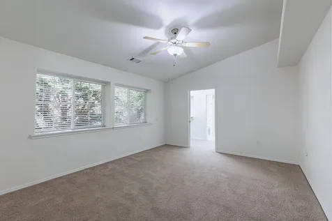 2028-2030 Duke Court Grants Pass OR 97527