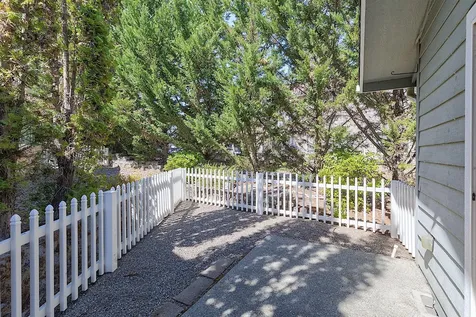 2028-2030 Duke Court Grants Pass OR 97527