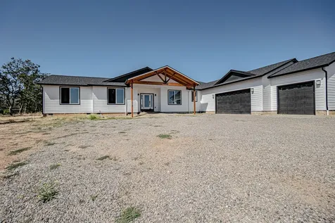3808 Willow Springs Road Central Point OR 97502