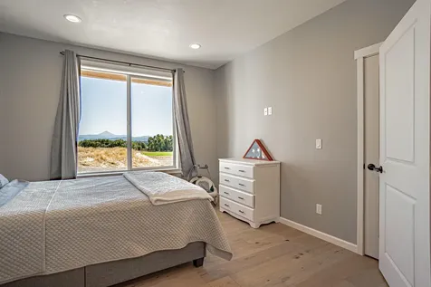 3808 Willow Springs Road Central Point OR 97502