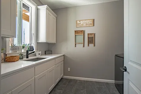 3808 Willow Springs Road Central Point OR 97502