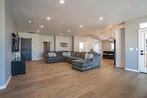 3808 Willow Springs Road Central Point OR 97502