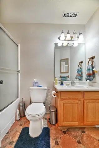 1224 N Modoc Avenue Medford OR 97504