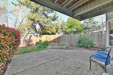 1224 N Modoc Avenue Medford OR 97504