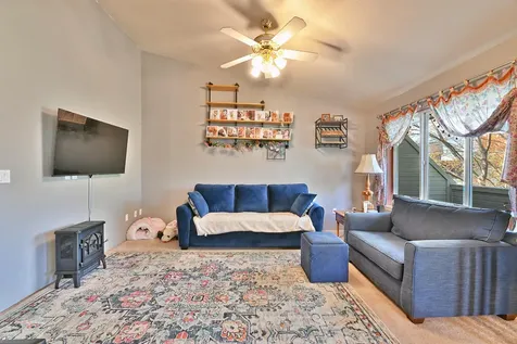 1224 N Modoc Avenue Medford OR 97504