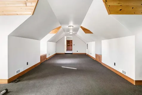 67025 Rock Island Lane Bend OR 97703