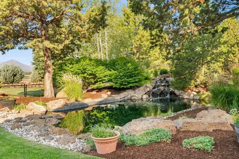 67025 Rock Island Lane Bend OR 97703