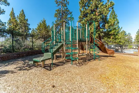 61120 Manhae Loop Bend OR 97702
