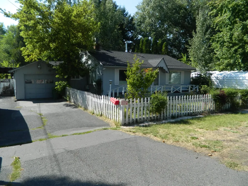 2140 Gettle Street Klamath Falls OR 97603