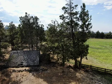 63850 Johnson Road Bend OR 97703