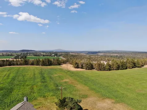 63850 Johnson Road Bend OR 97703