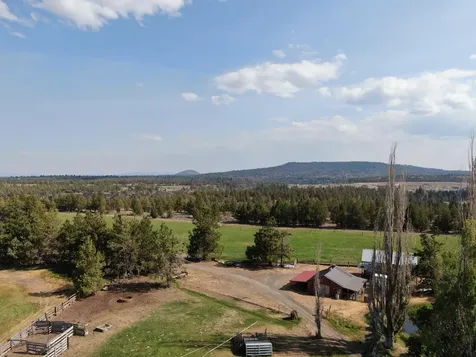 63850 Johnson Road Bend OR 97703