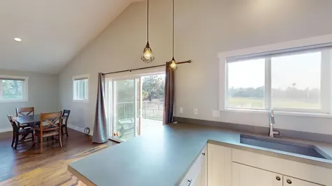 63850 Johnson Road Bend OR 97703