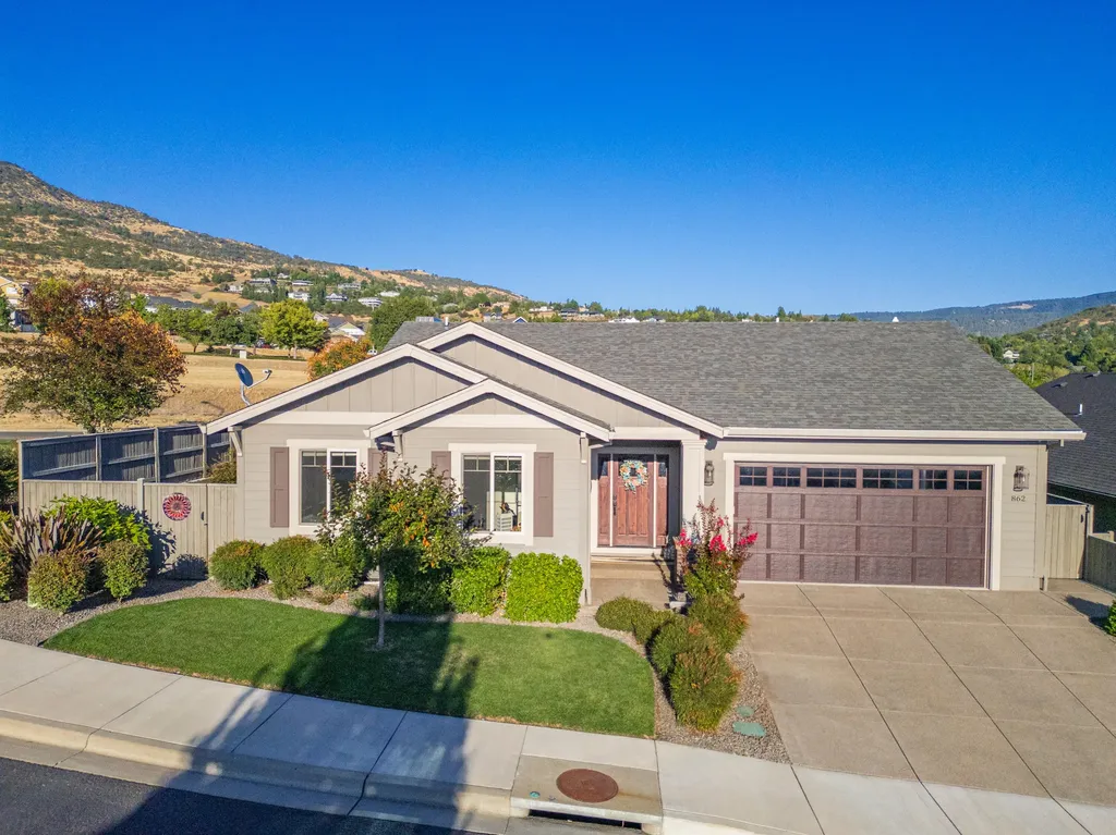 862 Sonoma Court Medford OR 97504