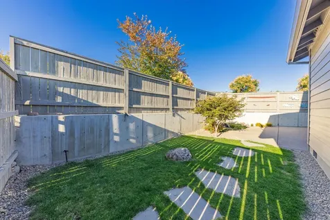 862 Sonoma Court Medford OR 97504