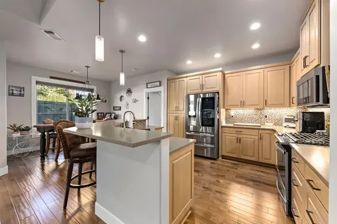 862 Sonoma Court Medford OR 97504
