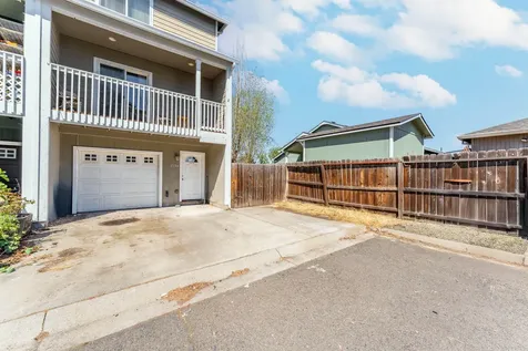 7894 Jacqueline Way White City OR 97503