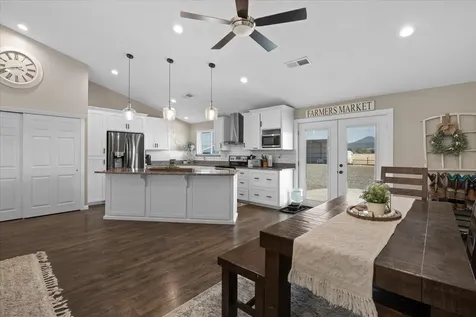 4398 Avenue H White City OR 97503
