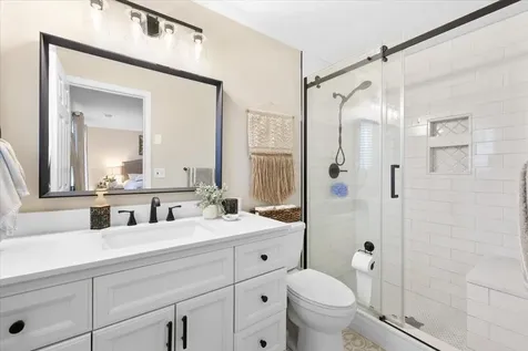 4398 Avenue H White City OR 97503
