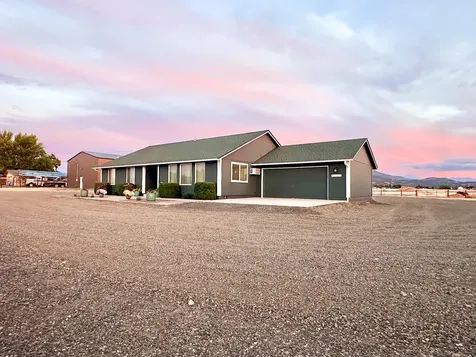 4398 Avenue H White City OR 97503