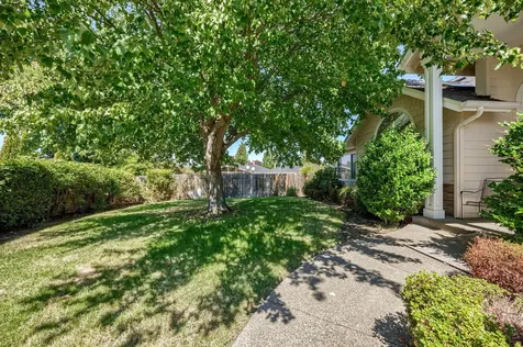 927 SW Princess Circle Grants Pass OR 97527