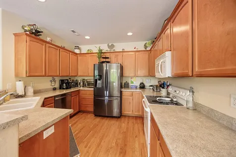 698 Mountain Avenue Central Point OR 97502