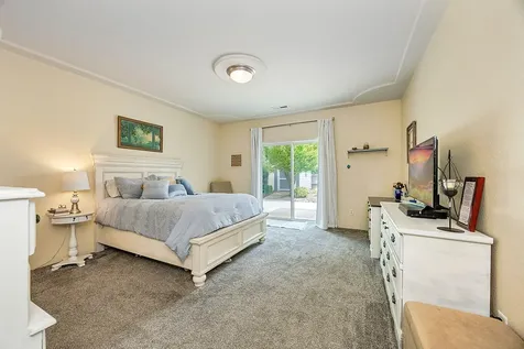 698 Mountain Avenue Central Point OR 97502