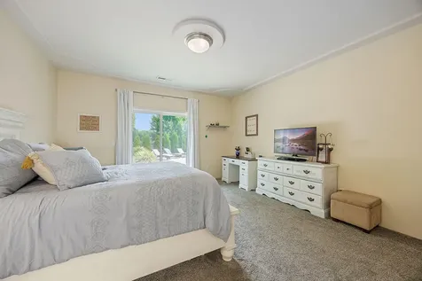 698 Mountain Avenue Central Point OR 97502