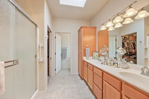 698 Mountain Avenue Central Point OR 97502