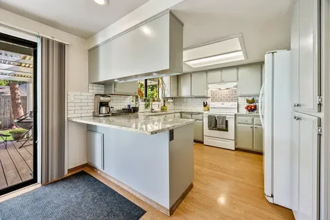 210 Arnwood Street Medford OR 97501