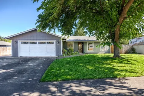 210 Arnwood Street Medford OR 97501