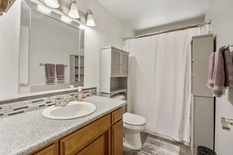 210 Arnwood Street Medford OR 97501
