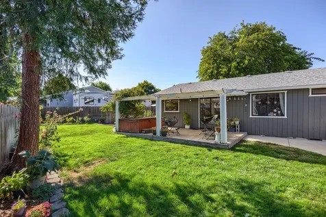 210 Arnwood Street Medford OR 97501
