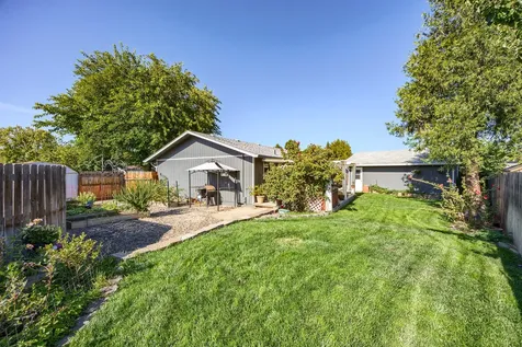 210 Arnwood Street Medford OR 97501