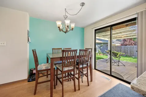 210 Arnwood Street Medford OR 97501