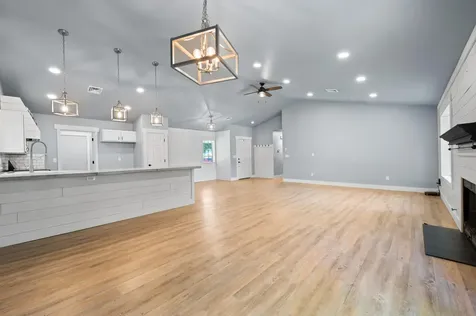 917 NW 21st Street Redmond OR 97756