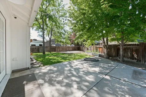 917 NW 21st Street Redmond OR 97756