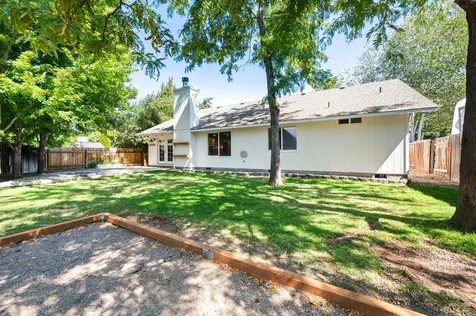 917 NW 21st Street Redmond OR 97756