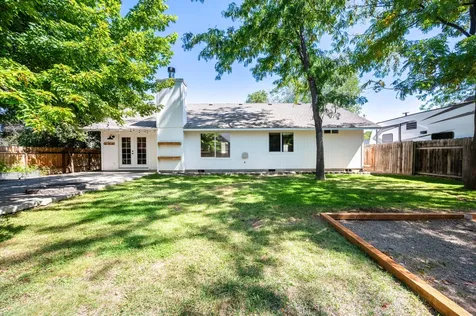 917 NW 21st Street Redmond OR 97756