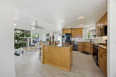 5630 Fallbrook Lane Medford OR 97504
