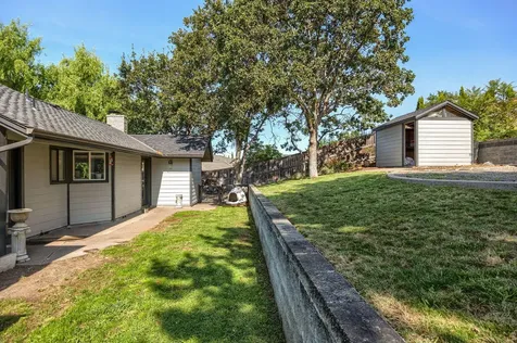 5630 Fallbrook Lane Medford OR 97504