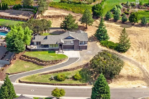5630 Fallbrook Lane Medford OR 97504
