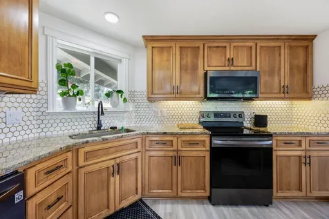 5630 Fallbrook Lane Medford OR 97504