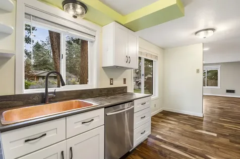 60957 Amethyst Street Bend OR 97702