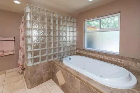 61280 Shannon Court Bend OR 97702